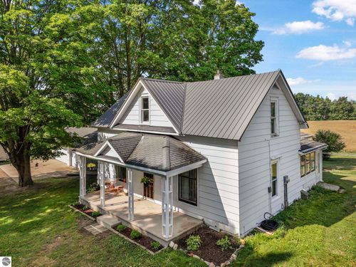11470 S 39 Rd, Cadillac, MI, 49601-9795 | Card Image