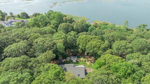 1 Summit Trl, Saint James, NY, 11780-4204 | Card Image