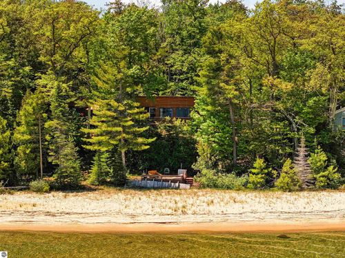 30520 E Side Dr, Beaver Island, MI, 49782-9745 | Card Image