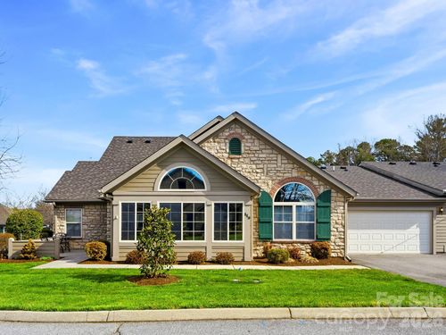 116 Summerfield Pl, Flat Rock, NC, 28731-9201 | Card Image