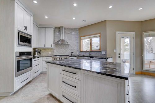 220 Santana Bay Nw, Calgary, AB, T3K3N4 | Card Image