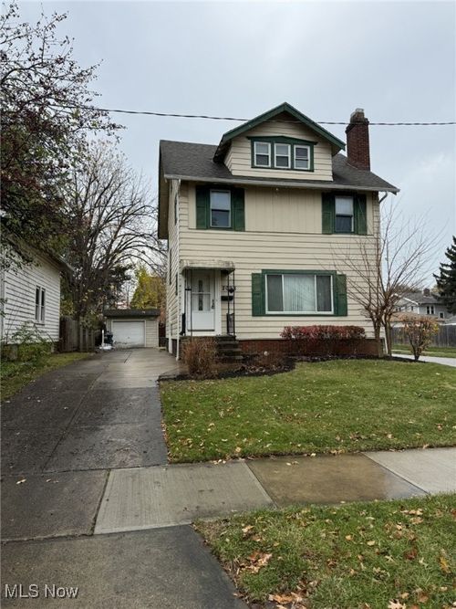 2098 Morrison, Lakewood, OH, 44107 | Card Image