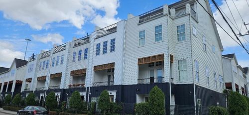 712 Cage St, Houston, TX, 77020-6122 | Card Image
