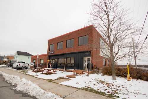 90 Main St S, Alexandria, ON, K0C1A0 | Card Image