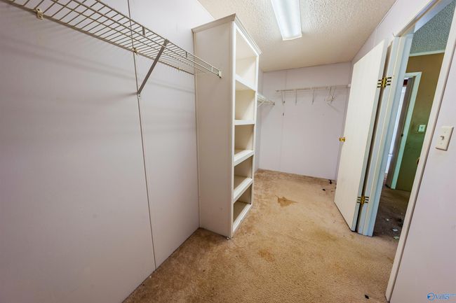 15x6 WI Closet offers ample clothes storage | Image 24