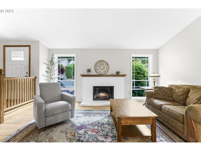 767 Sw 8 Th St, House other with 4 bedrooms, 4 bathrooms and 2 parking in Gresham OR | Image 4