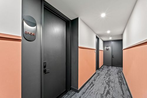 unit-2108-84 N Interstate 35, Austin, TX, 78701-4979 | Card Image