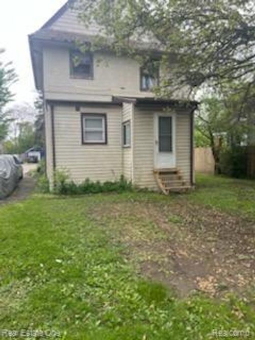 633 Perry St, Pontiac, MI, 48342-1562 | Card Image