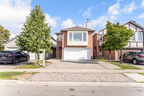 4 Natalie Crt, Brampton, ON, L6S5T2 | Card Image