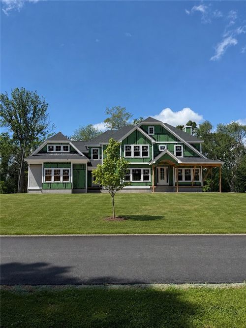 35 Corr Way, East Greenwich, RI, 02818-1246 | Card Image