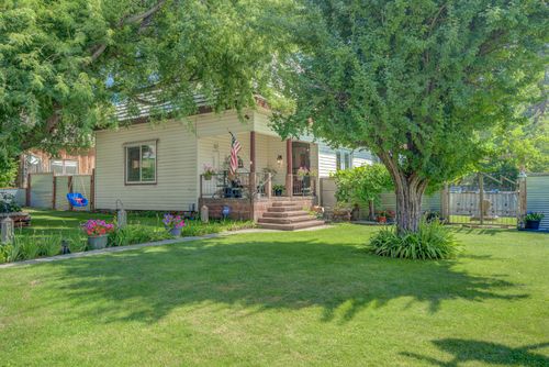 400 Quincy Avenue, McCloud, CA, 96057 | Card Image