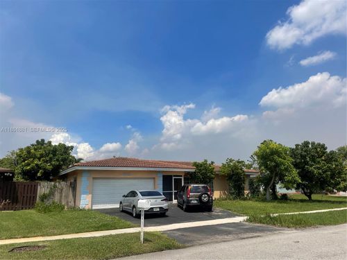8203 Nw 73rd Ter, Tamarac, FL, 33321-4851 | Card Image