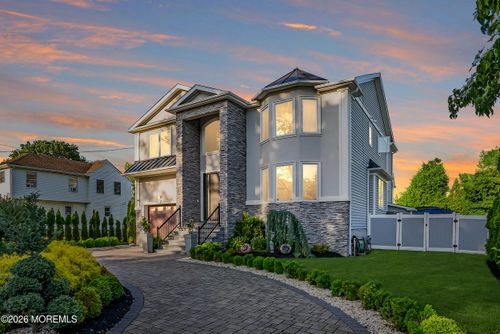 243 Overbrook Ave, Oakhurst, NJ, 07755-1505 | Card Image