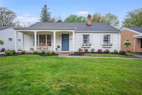 4348 W 202nd St, Fairview Park, OH, 44126-1579 | Card Image