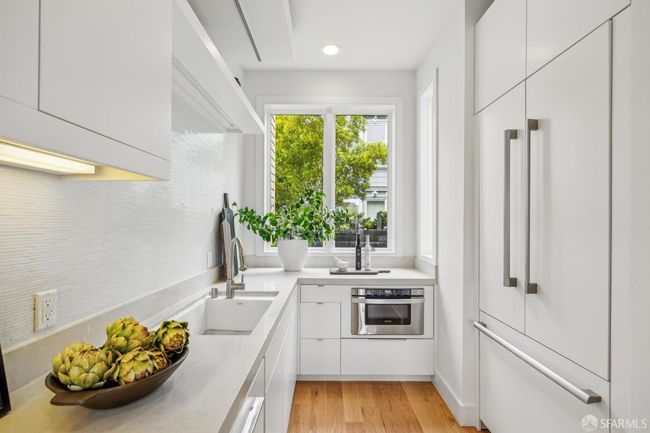 70 Douglass St, House other with 3 bedrooms, 3 bathrooms and 1 parking in San Francisco CA | Image 10