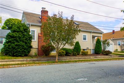 353 Sharon Street, House other with 3 bedrooms, 2 bathrooms and 2 parking in Providence RI | Image 3