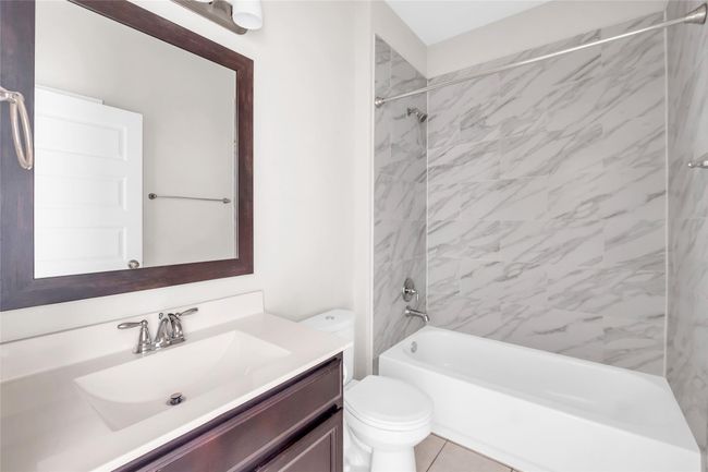 Bathroom in first floor | Image 12