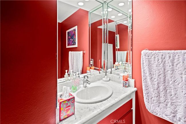 28 - 20224 Sherman Way, Townhouse with 3 bedrooms, 3 bathrooms and 2 parking in Winnetka CA | Image 13