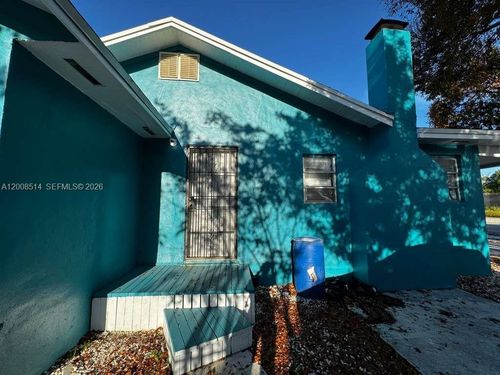 2-1121 Nw 40th St, Miami, FL, 33127-2727 | Card Image