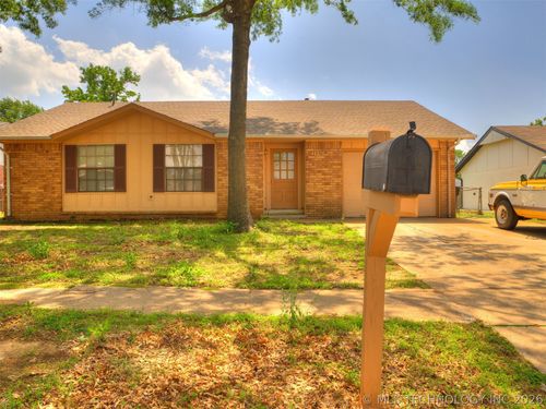 413 W Birmingham St, Broken Arrow, OK, 74011-3453 | Card Image