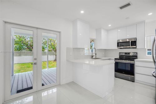 4112 Sw 9th Ter, Miami, FL, 33134-2600 | Card Image