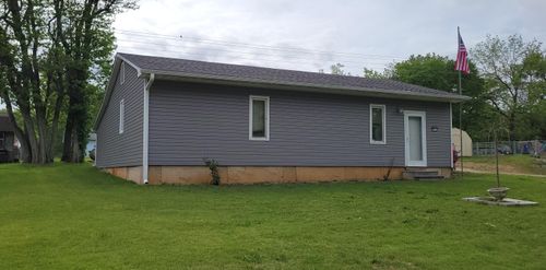 1943 Meadow Dr, West Plains, MO, 65775-1717 | Card Image