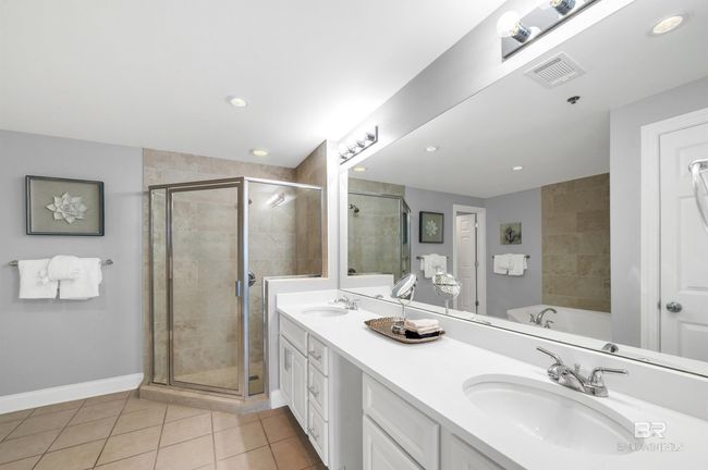 Bathroom | Image 26