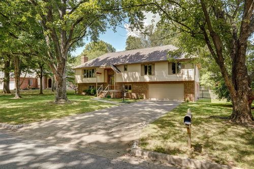 4129 E Linwood St, Springfield, MO, 65809-2222 | Card Image