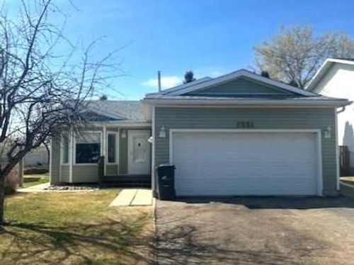 8221 102 Street, Peace River, AB, T8S1N1 | Card Image