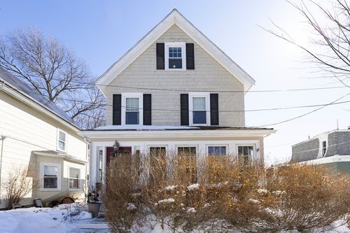 7 Elm St, Boston, MA, 02136-3005 | Card Image