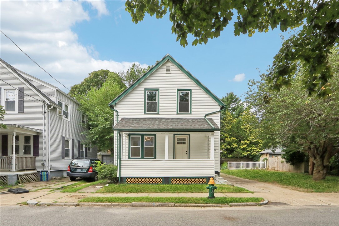 Northup St, Cranston, RI 02905