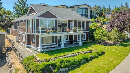 3708 Glen Oaks Dr, Nanaimo, BC, V9T6H2 | Card Image