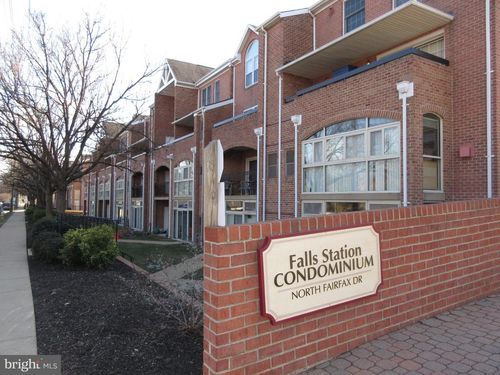 132-6924 Fairfax Dr, ARLINGTON, VA, 22213-1032 | Card Image