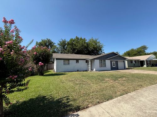 5736 Shipp Dr, Watauga, TX, 76148-3418 | Card Image