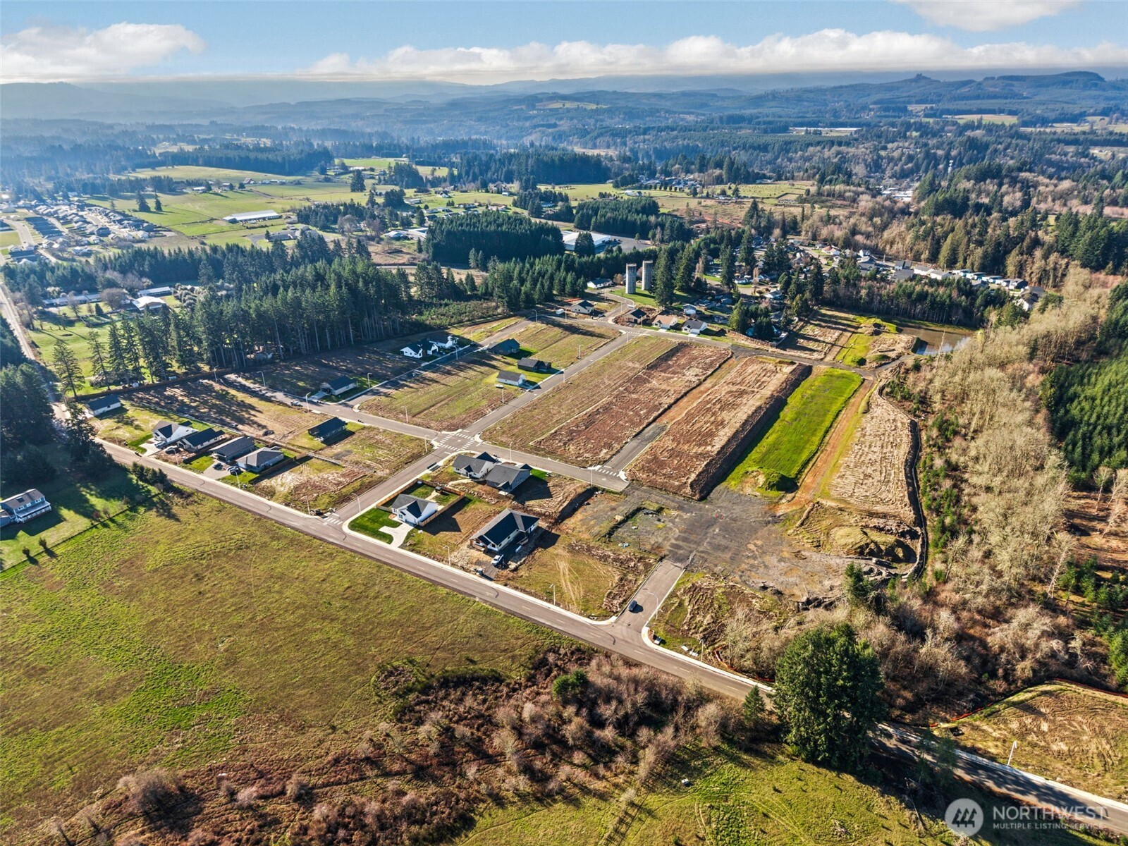 Land in Winlock 4