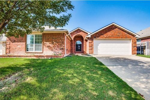 6930 Misty Meadow Ln, Arlington, TX, 76002-5111 | Card Image