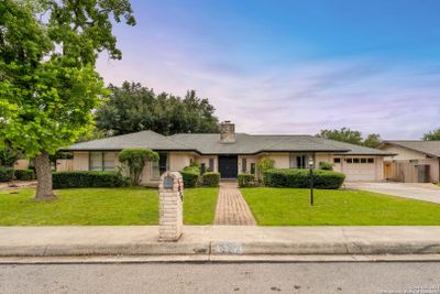 6318 Cypress Crk, House other with 4 bedrooms, 2 bathrooms and null parking in Windcrest TX | Image 2