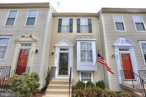 6623 Skylemar Trl, CENTREVILLE, VA, 20121-3847 | Card Image