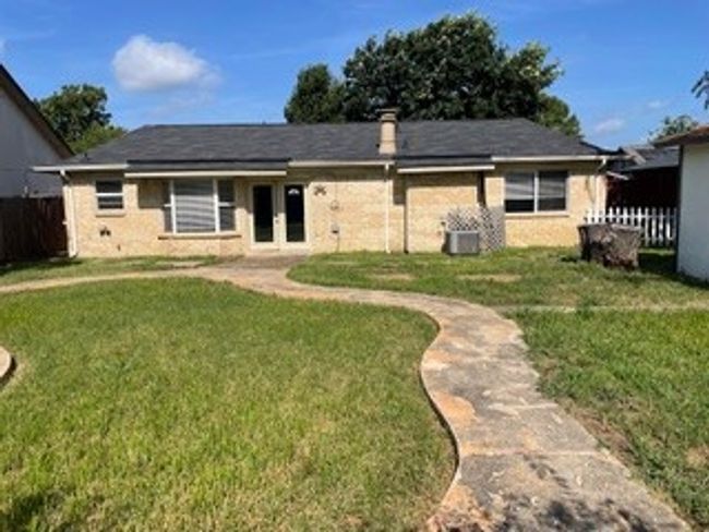 5312 Queens Ct, House other with 3 bedrooms, 2 bathrooms and null parking in Lake Dallas TX | Image 12