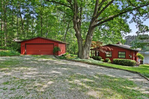 6600 W Shore Dr, Weidman, MI, 48893-8778 | Card Image