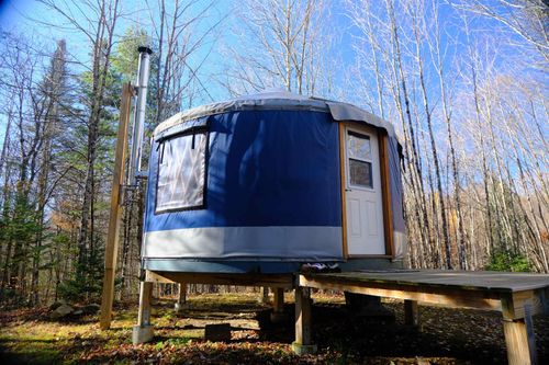 592 Vertical Mile Rd, Lyndonville, VT, 05851-4404 | Card Image