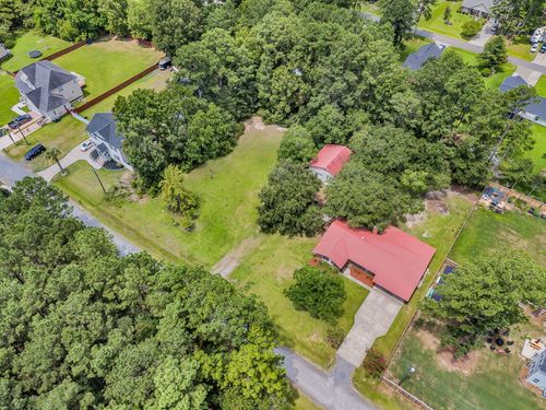 107 Young Dr, Summerville, SC, 29483-4867 | Card Image