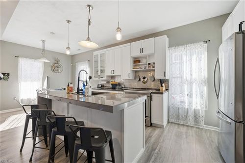 726 W 35th St, Norfolk, VA, 23508-3106 | Card Image