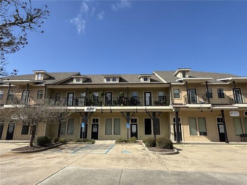 105-820 Lafitte St, Mandeville, LA, 70448-5274 | Card Image