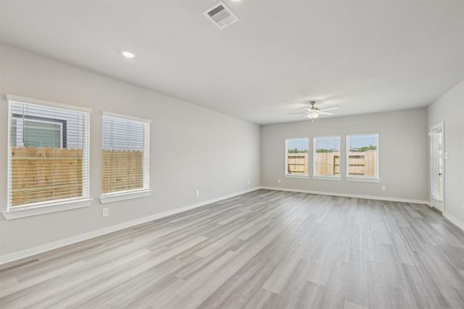 22411 Aster Way Ln, House other with 4 bedrooms, 3 bathrooms and 2 parking in New Caney TX | Image 10