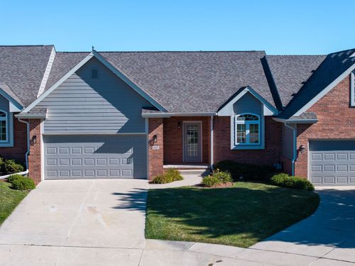 1825 Se Hickory Cir, Waukee, IA, 50263-8289 | Card Image