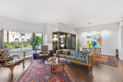 203-3030 Mckinney Ave, Dallas, TX, 75204-2428 | Card Image