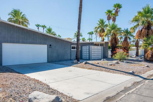 2272 N Starr Rd, Palm Springs, CA, 92262-3034 | Card Image