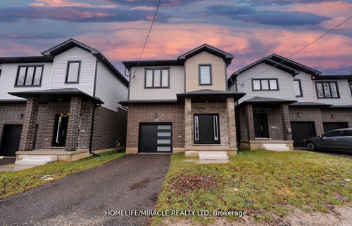 139 Siebert Ave, Kitchener, ON, N2C2A5 | Card Image