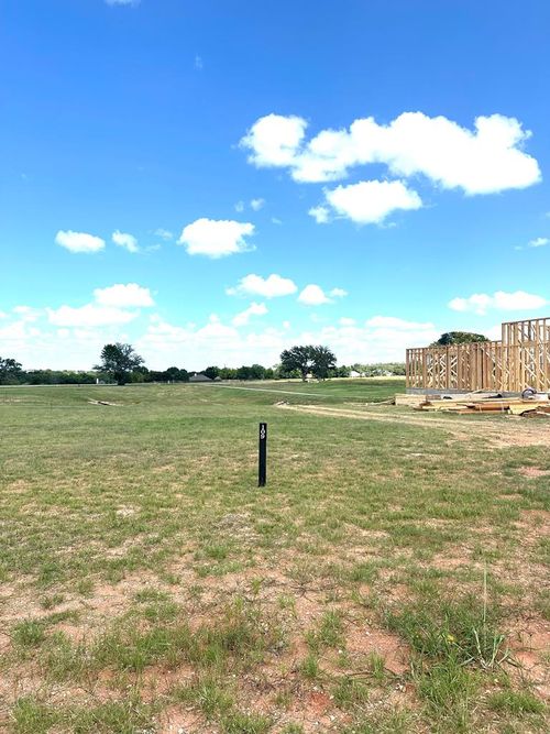 109-519 Interlaken St, Fredericksburg, TX, 78624 | Card Image